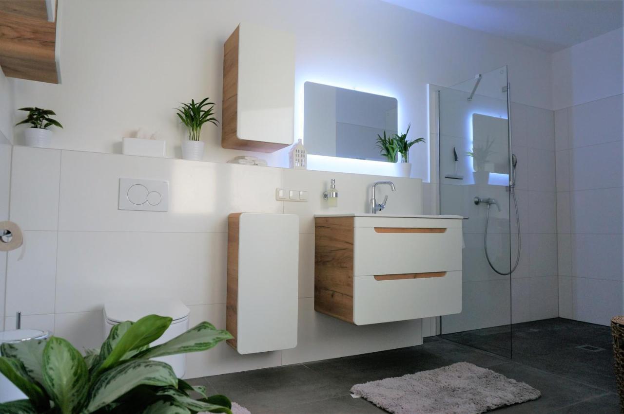 Mein Apartment, Stars Mit Balkon Und Klima Fuer Bis Zu 4 Personen Франкентал Екстериор снимка