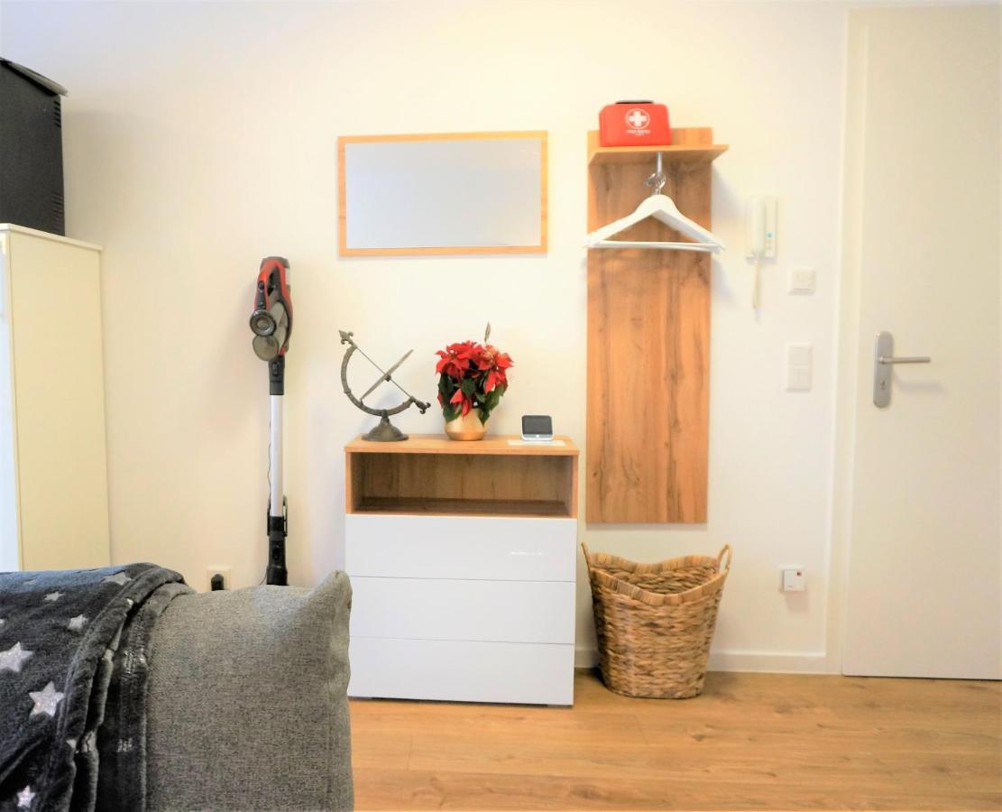 Mein Apartment, Stars Mit Balkon Und Klima Fuer Bis Zu 4 Personen Франкентал Екстериор снимка