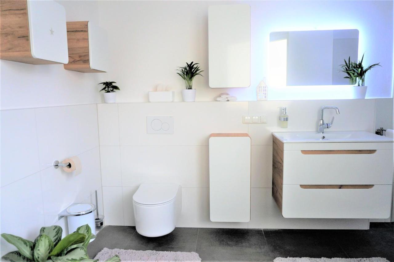 Mein Apartment, Stars Mit Balkon Und Klima Fuer Bis Zu 4 Personen Франкентал Екстериор снимка
