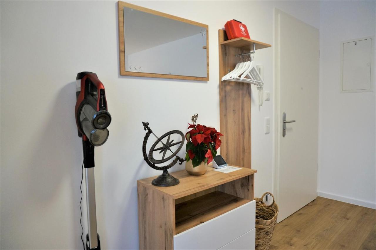 Mein Apartment, Stars Mit Balkon Und Klima Fuer Bis Zu 4 Personen Франкентал Екстериор снимка